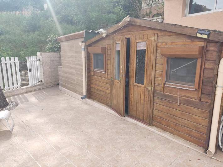 Casa rural para 2 personas, con vistas además de jardín y piscina, Se admiten mascotas en Niza