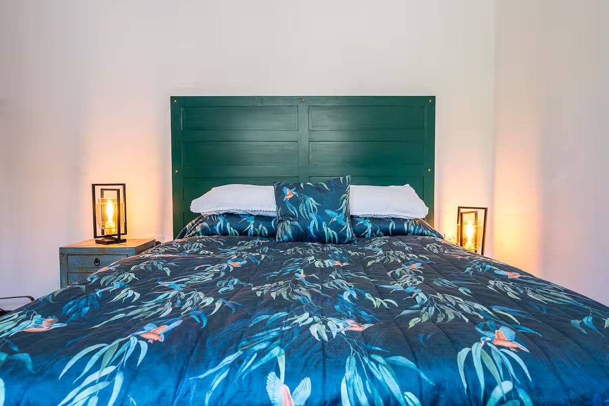 Aylesford-House-Sleeps 2 & 1 infant-Parking in Aylesford, Kent