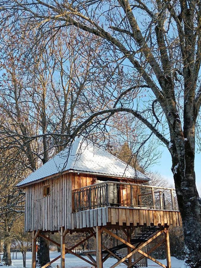 Location de vacances pour 4 personnes, avec vue et jardin, adapté aux familles à Ceyssat - 3