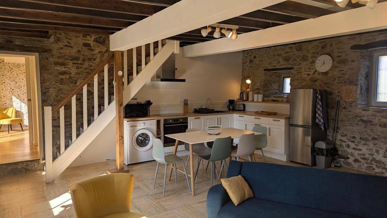La Glycine, maison normande proche de la mer et des lieux touristiques in Quettehou, Région de Cherbourg