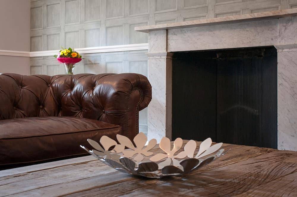 Entire apartment, Apartment in Prestigious location Central Edinburgh in Edinburgh, Edinburgh and Lothian