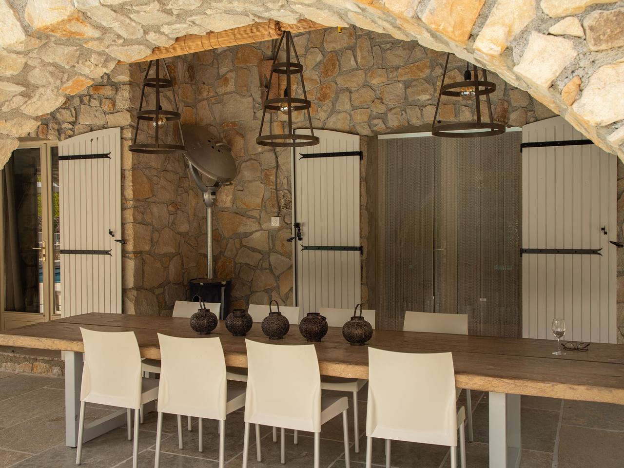 Villa nær Les Vans med privat pool in Les Salelles, Parc naturel régional des Monts d'Ardèche