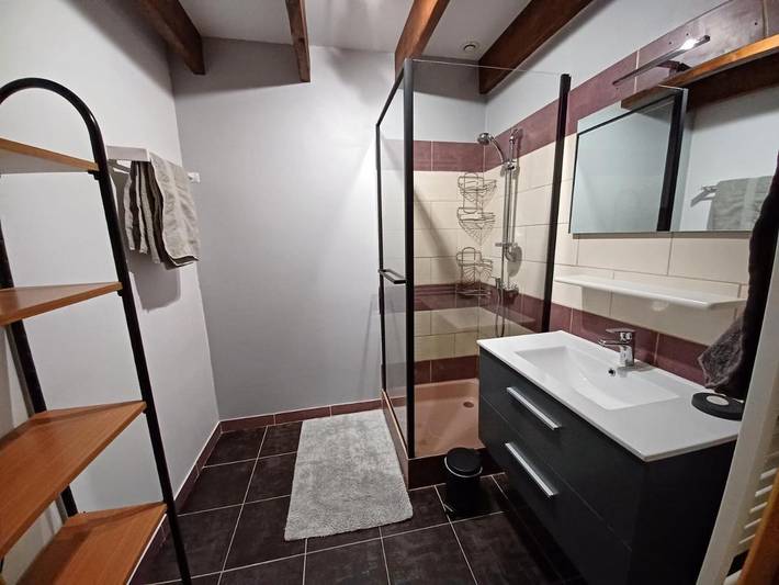 Location de vacances pour 6 personnes, avec jardin à Joannas - 3