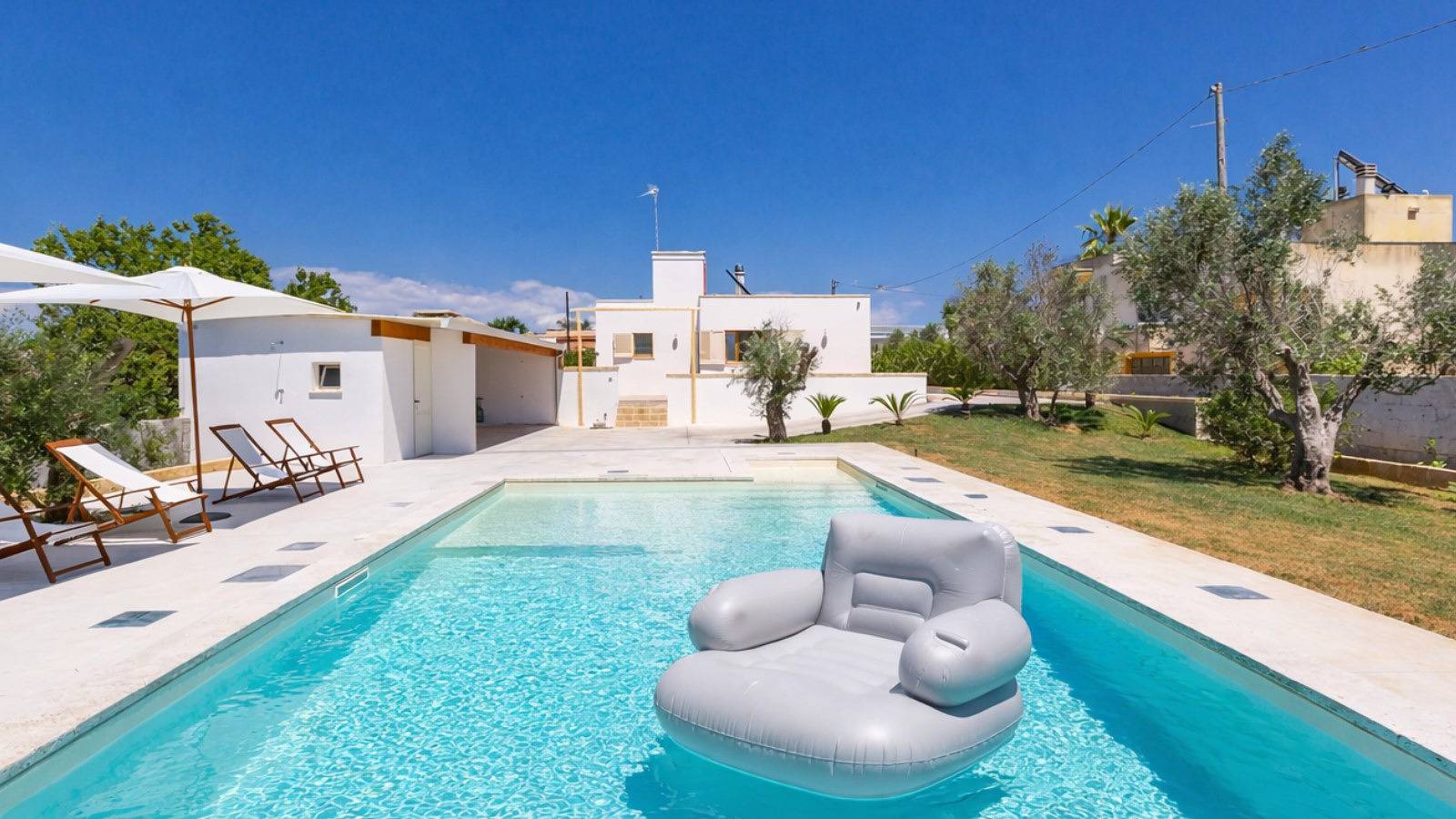 Villa Calura - 3 camere piscina wifi in Torre Suda, Racale