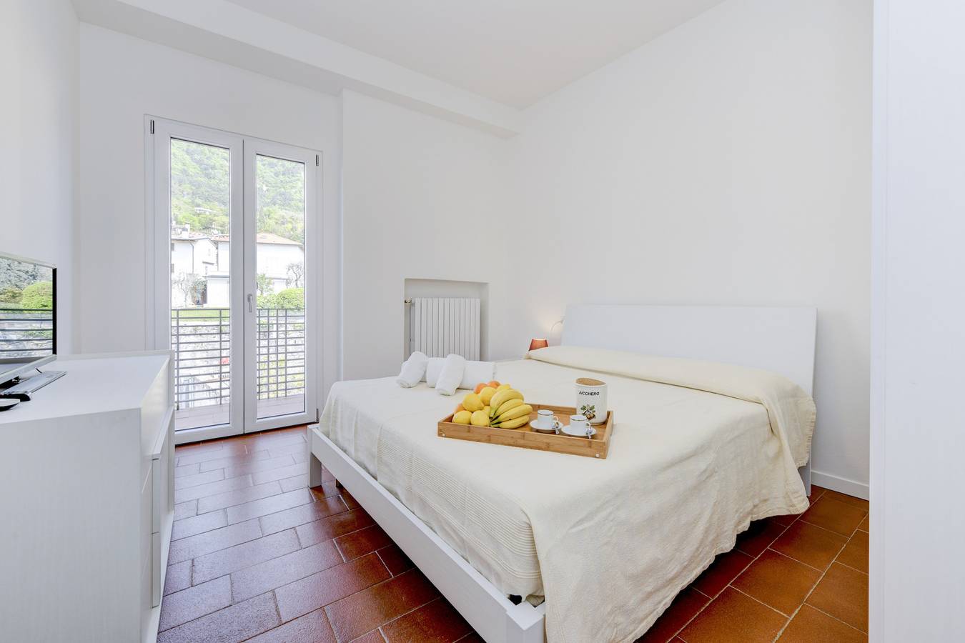 Apartamento entero, Isi a Salò By Bookinggardalake in Saló, Montañas Garda