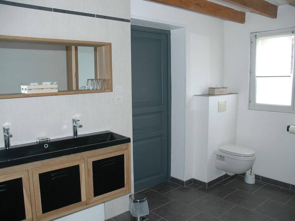 Gîte cosy près du Mans avec jardin, piscine et parking, idéal pour 4 pers. - Fr-1-410-388 in Changé, Sarthe