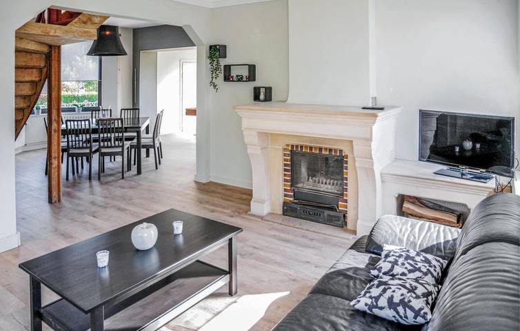 Location de vacances pour 8 personnes, avec jardin et terrasse, animaux acceptés dans Petit-Han - 2