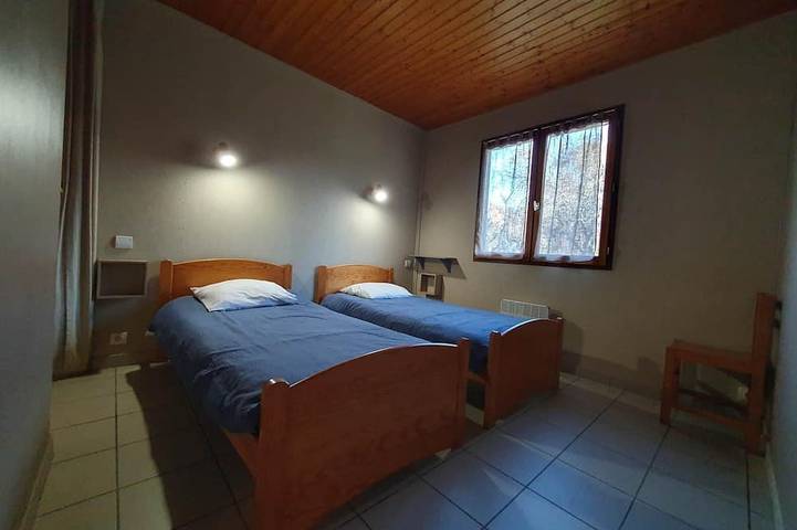 Gîte pour 8 personnes, avec piscine à Noaillan - 4