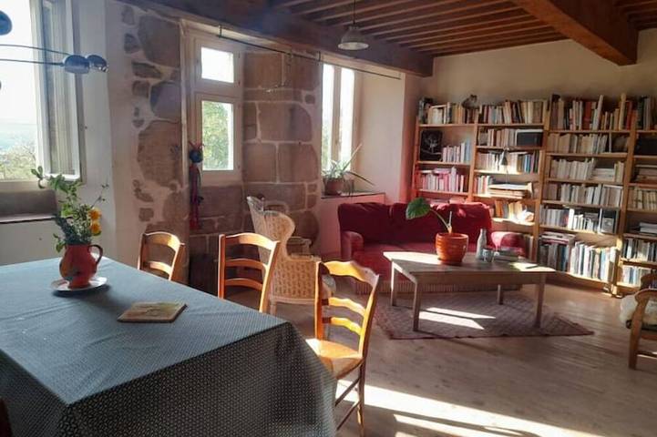 Gîte pour 3 personnes, avec terrasse et jardin, animaux acceptés à Saint-Basile