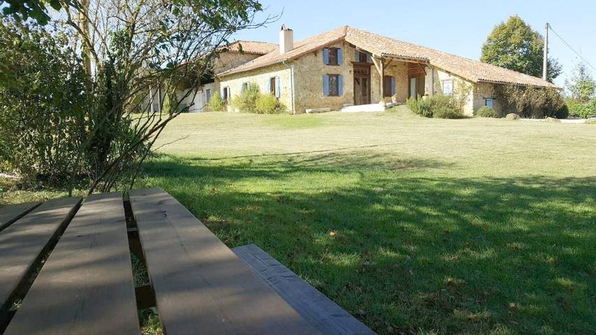 Villa pour 6 personnes, avec Terrasse et Jardin ainsi que Piscine et Vue