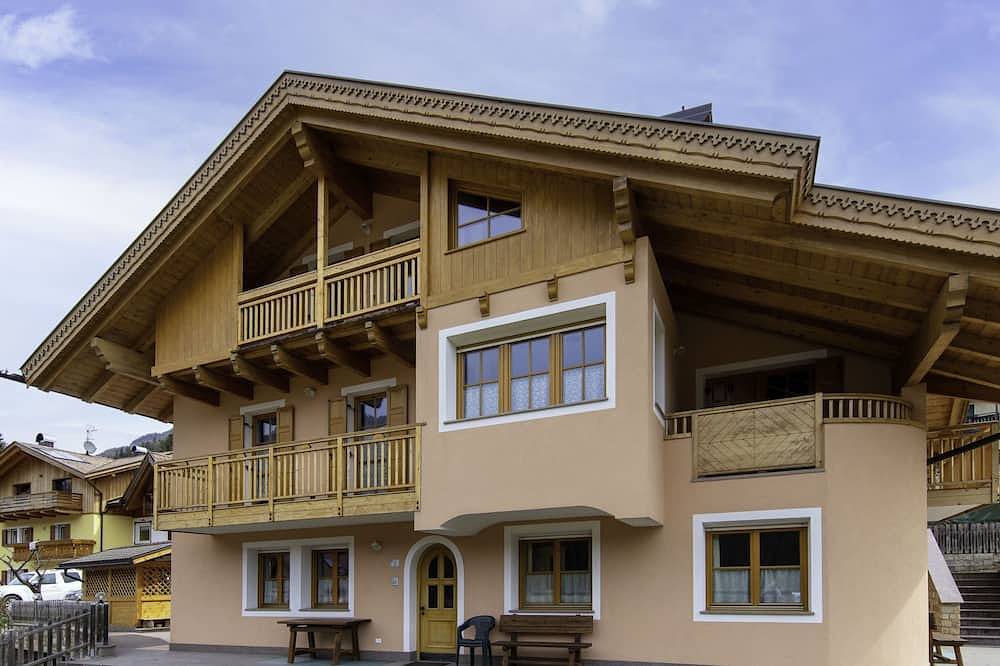 Appartamento intero, Brunel (Sof772) by Interhome in Soraga, Dolomiti Superski
