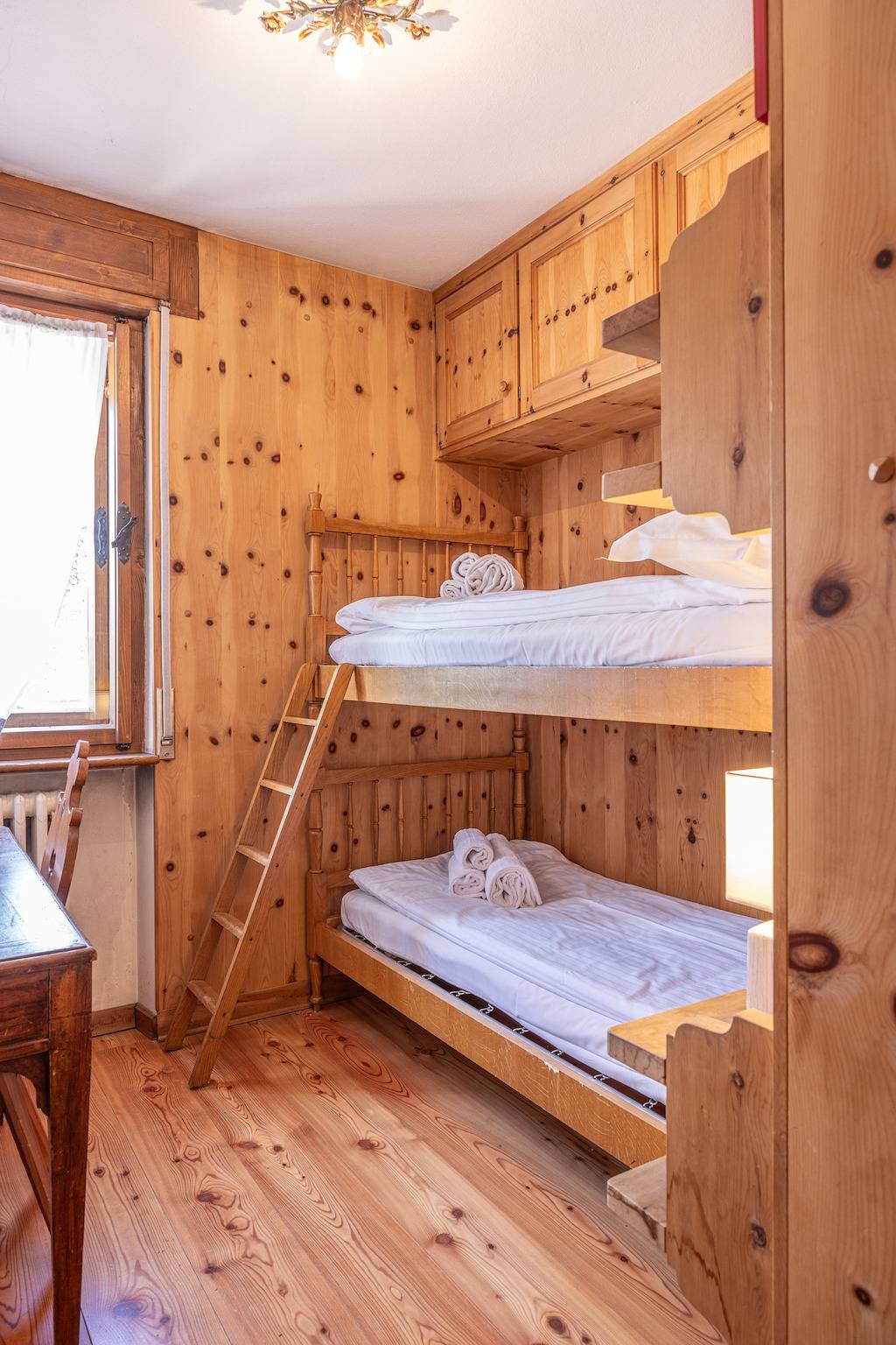Appartamento intero, Ca' del Molin, ampio appartamento con balcone e garage in Cortina d'Ampezzo e dintorni, Dolomiti Superski