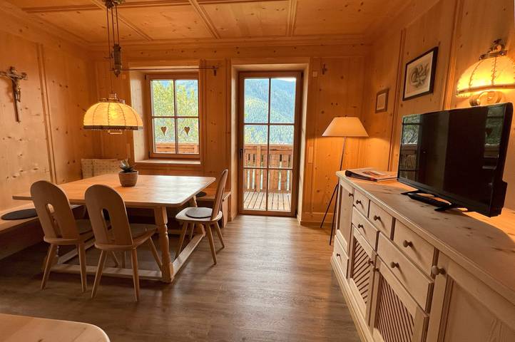 Gîte pour 6 personnes, avec jardin à Funes - 3