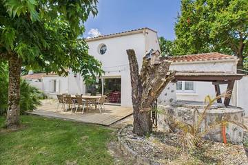 Maison de campagne pour 8 personnes, avec jardin à Saint-Révérend