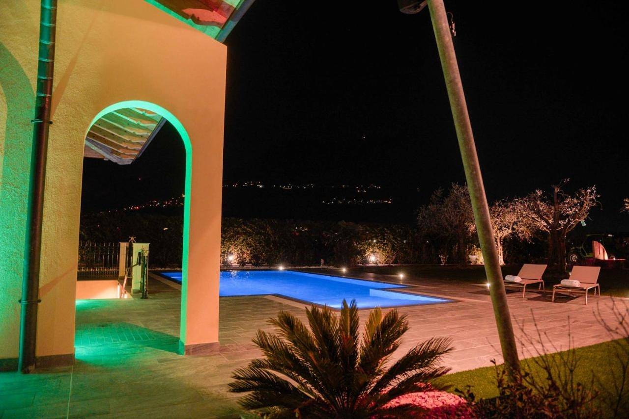 Villa Luxury House & Spa in San Giorgio (Trient), Riva del Garda