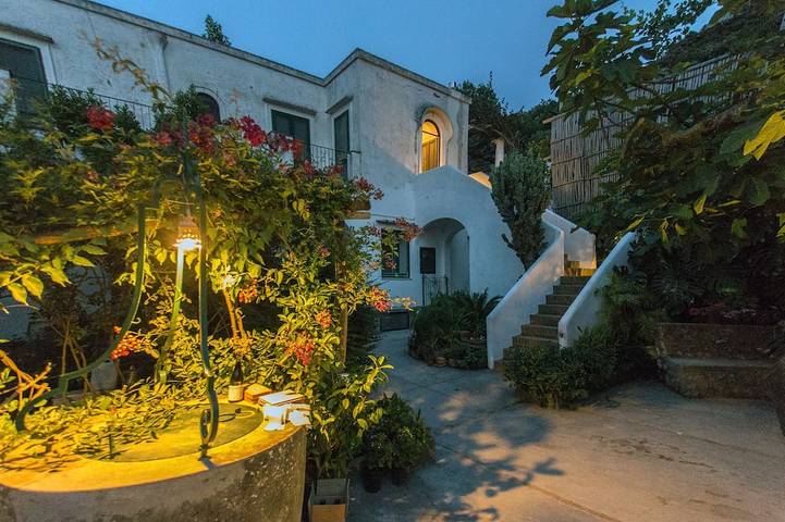 Ferienhaus für 5 Personen, mit Garten in Capri
