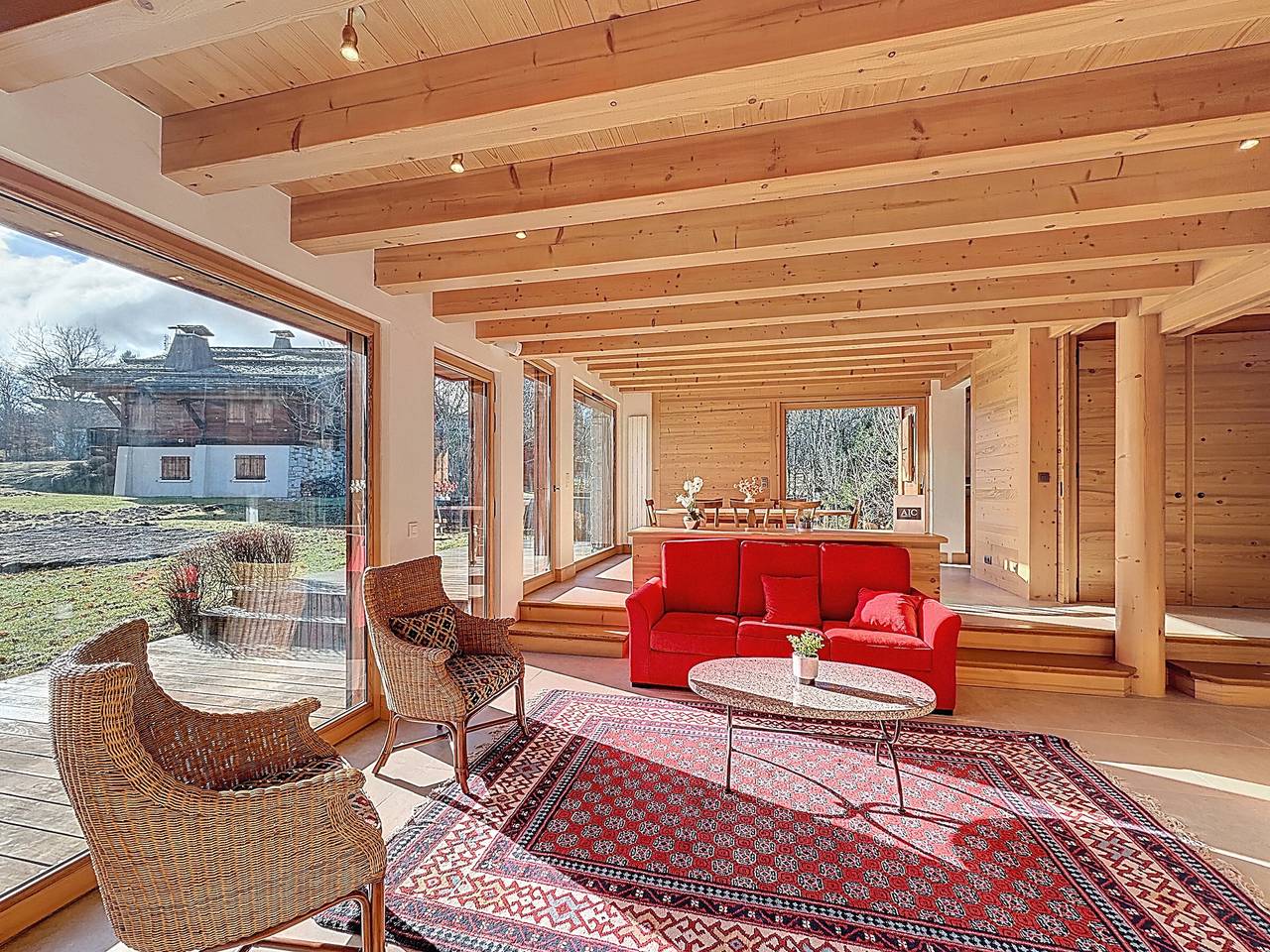 Chalet spacieux 5 chambres proche ski bus, vue Mont-Blanc in Combloux, Pays du Mont-Blanc