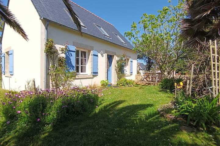 Location de vacances pour 5 personnes, avec jardin et terrasse dans Plage de la Palue