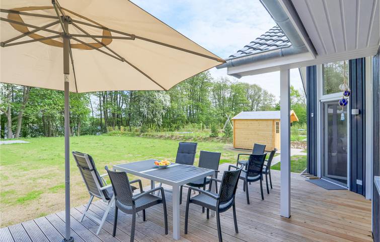 Appartement am Strand mit Terrasse und Parkplatz in Krems II, Kreis Segeberg