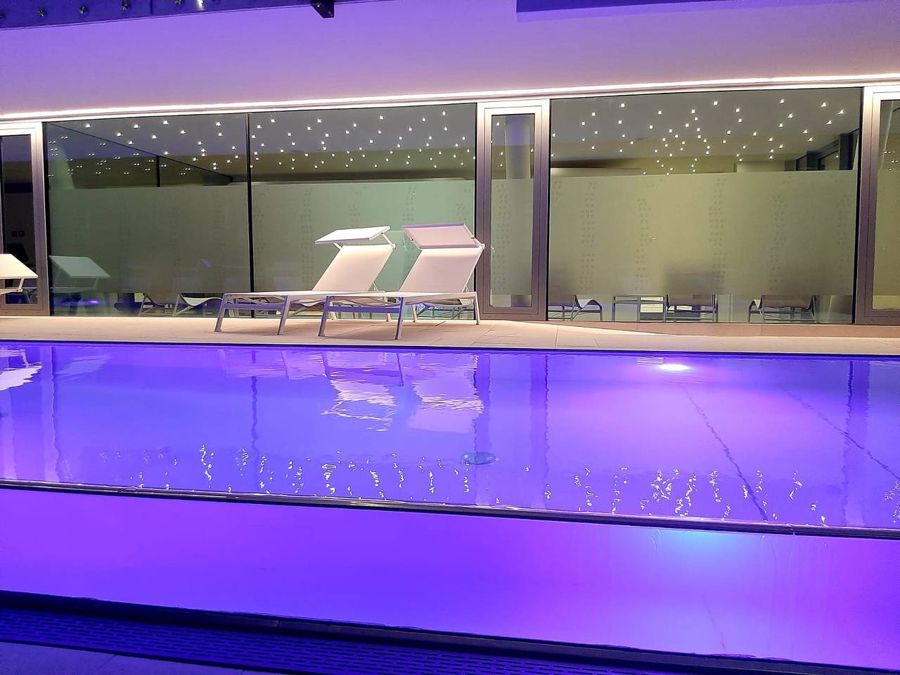 Appartamento intero, Luxury apartment pool, Spa, gym con piscina condivisa e terrazza privata in Lido di Jesolo, Jesolo