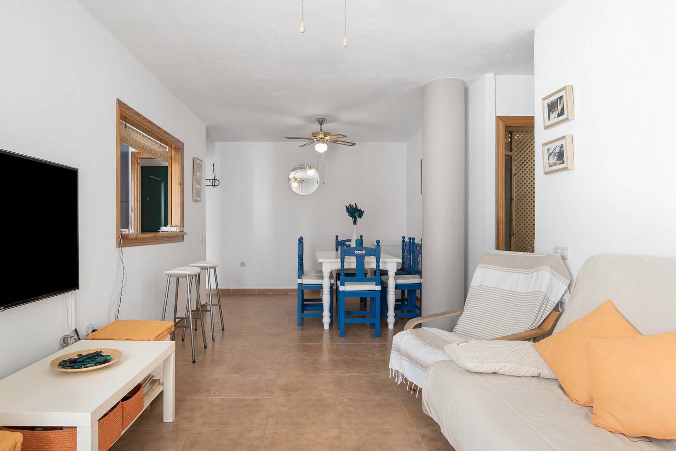 Hel leilighet, Apartment 'Vistas Al Mar' with Sea View, Private Pool and Wi-Fi in Atlanterra, Tarifa