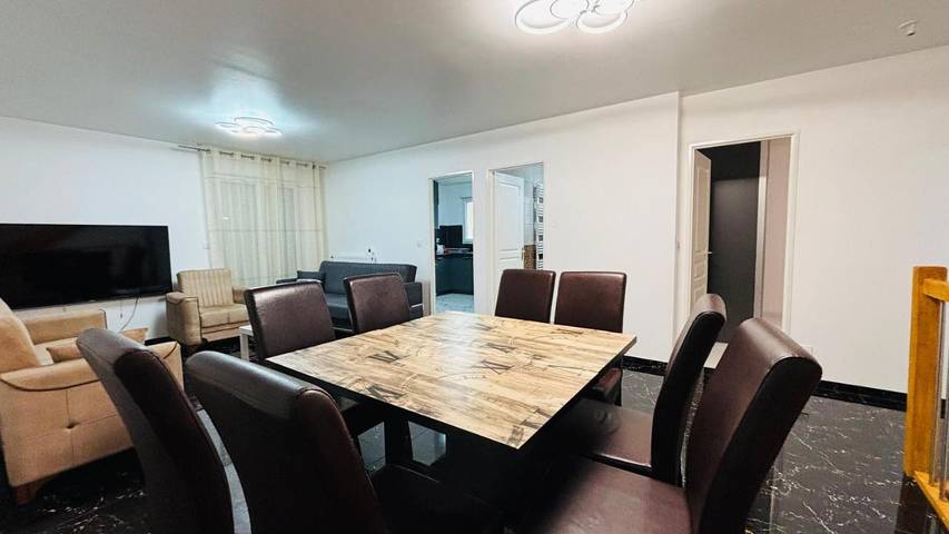 Gîte pour 10 personnes à Lieusaint