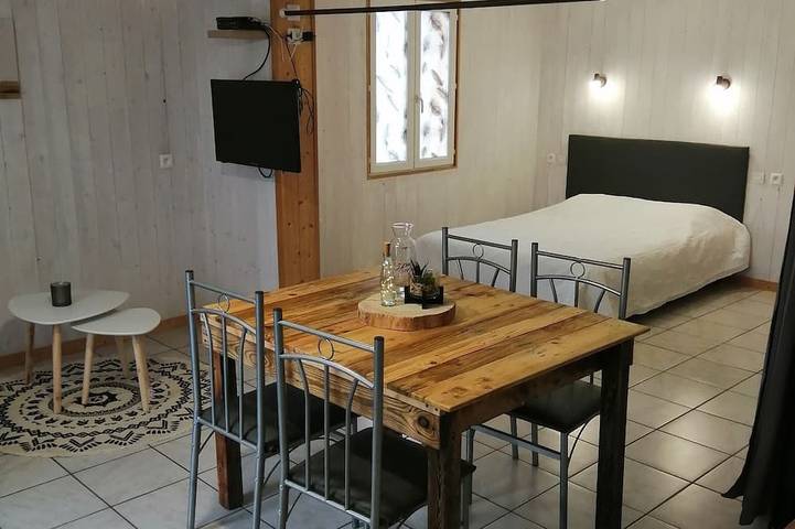 Gîte pour 5 personnes, avec Terrasse et Jardin à Anglars-Nozac - 2