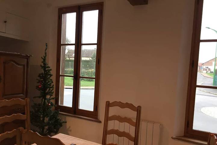 Location de vacances pour 6 personnes, avec jardin et jacuzzi, animaux acceptés dans Saint-Sauflieu