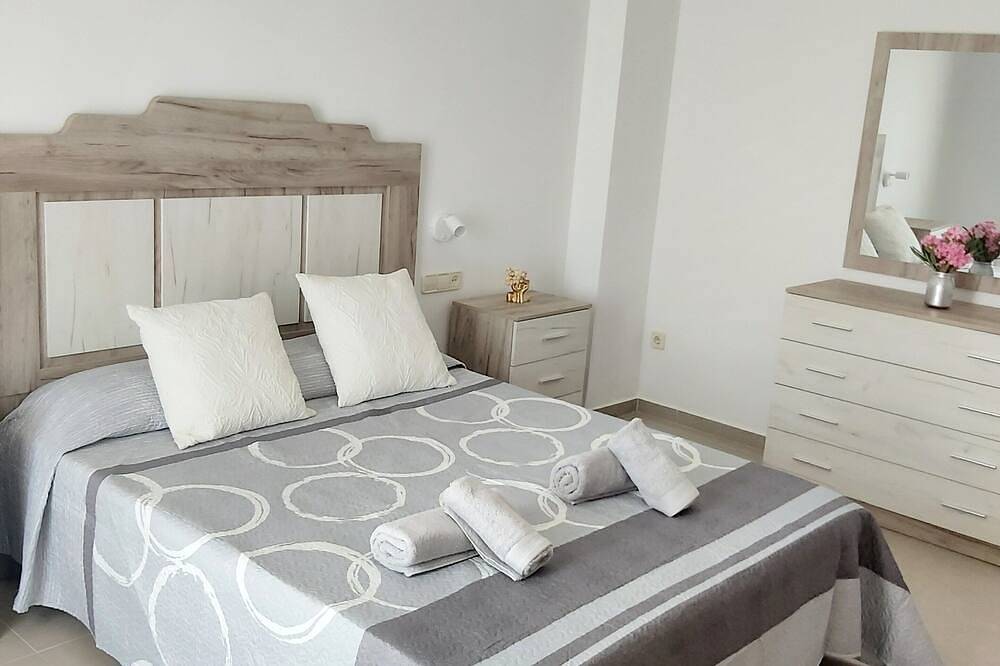 Apartamento entero, Dúplex En El Centro De Baeza Con Piscina Comunitaria in Baeza, Provincia de Jaén
