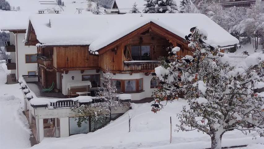 Ferienwohnung für 4 Personen, mit Garten und Balkon