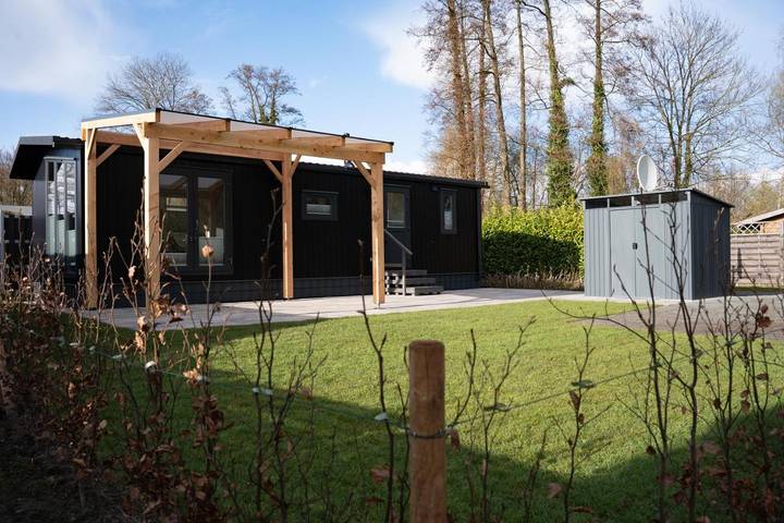 Camping für 4 Personen, mit Garten und Seeblick sowie Ausblick in Nordrhein-Westfalen