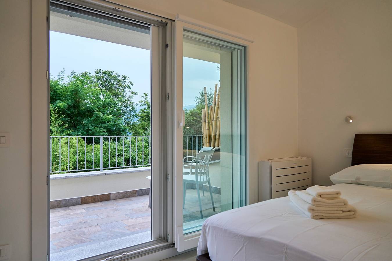 Apartamento entero, Casa de vacaciones 'Unit C' junto al lago, wifi y aire acondicionado in Laveno, Laveno-Mombello