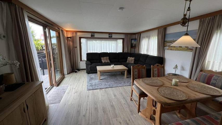 Ferienhaus für 4 Personen, mit Terrasse und Garten sowie Ausblick in Renesse - 2
