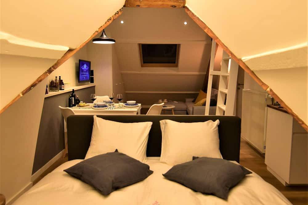 Attic House Zurenborg in Antwerp, Antwerp region