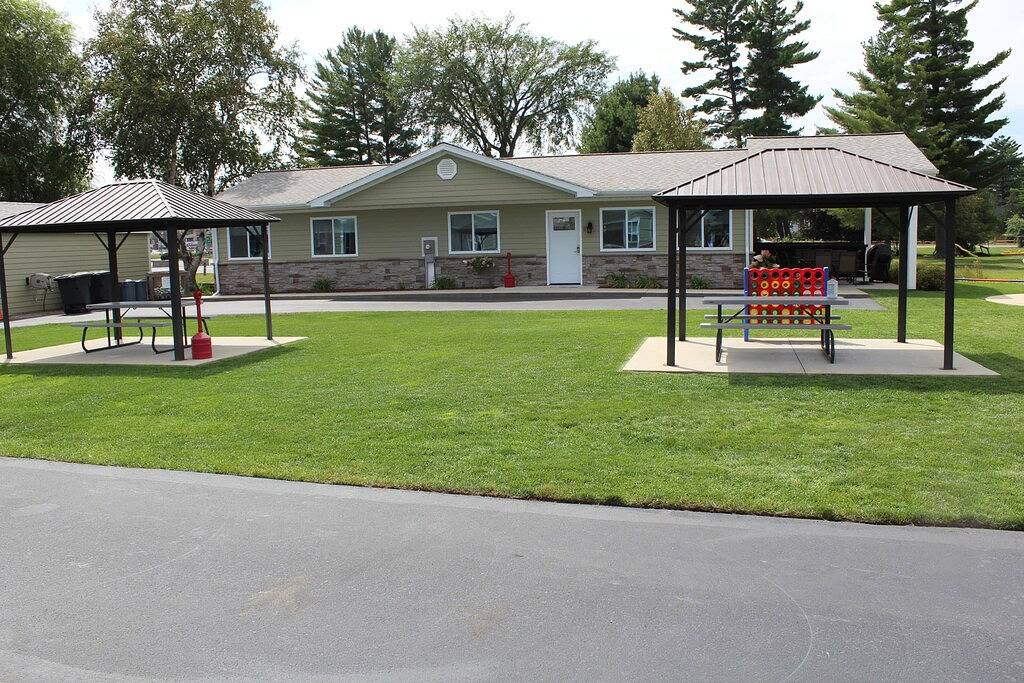 Jack's on the Bay, 2 Bedroom/1 Bath B in Prudenville, Roscommon County