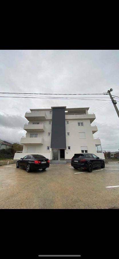 Ferienwohnung für 3 Personen, mit Garten in Bar