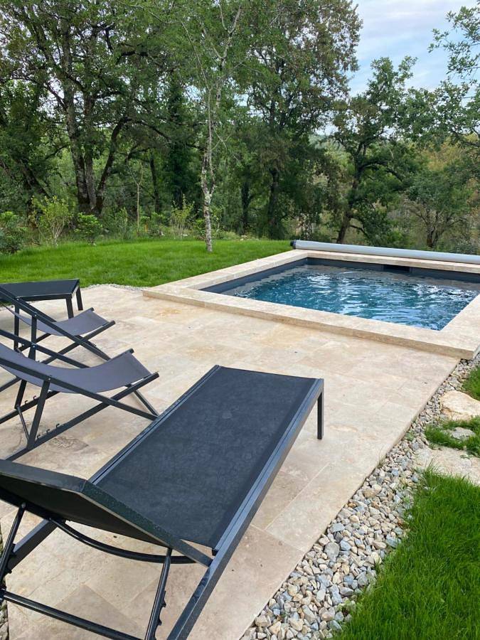 Gîte pour 2 personnes, avec vue ainsi que jardin et piscine à Saint-Médard - 3