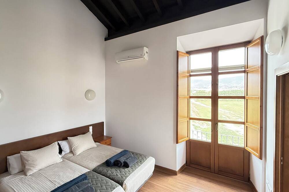 Apartamento entero, Apartamento Rural para familias con piscina y barbacoa en la Costa Tropical in Motril, Costa Tropical