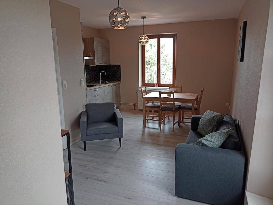 Appartement entier, One-Bedroom Apartment in Han-sur-Lesse, Rochefort (Wallonie)