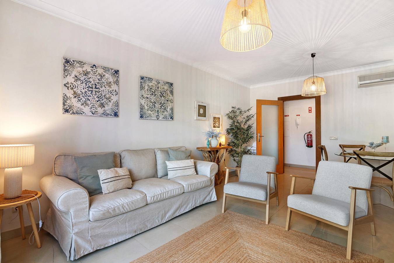 Ganze Wohnung, Apartment 'Do Vale Holidays' mit Gemeinschaftspool, Wlan und Klimaanlage in Guia, Faro Distrikt