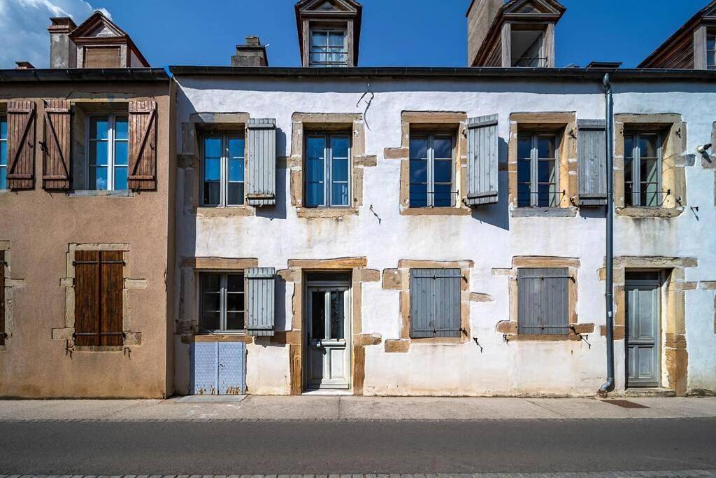 Appartement entier, One-Bedroom Apartment in Fontaine-lès-Dijon, Région de Dijon