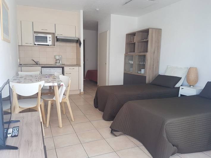 Gîte pour 3 personnes, avec balcon dans Plage Veillat Saint Raphael