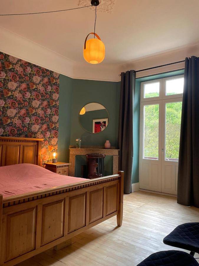 Location de vacances pour 2 personnes, avec vue ainsi que jardin et piscine, animaux acceptés à Caylus - 4