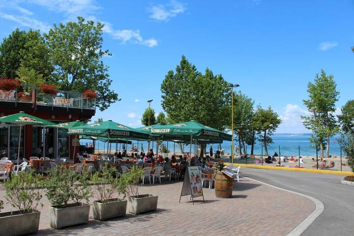 Camping für 5 Personen, mit Terrasse und Pool sowie Kinderpool in Bardolino - 4