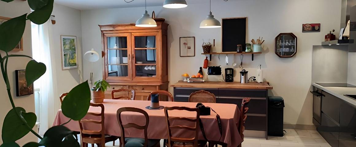 Gîte pour 10 personnes, avec jardin et terrasse