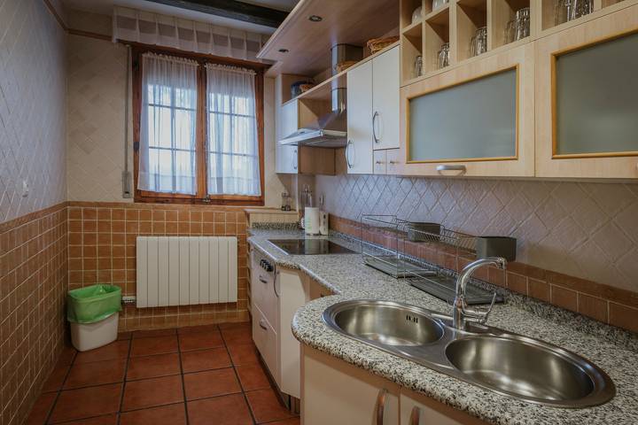 Casa de Campo 'Casa Villa Gomez' com Terraço Privado, Jardim Privado e Wi-Fi in Santa María del Campo, Burgos (província)