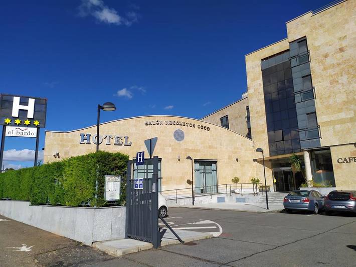 Hôtel pour 10 personnes, avec Terrasse ainsi que Jardin et Piscine à Salamanque - 4