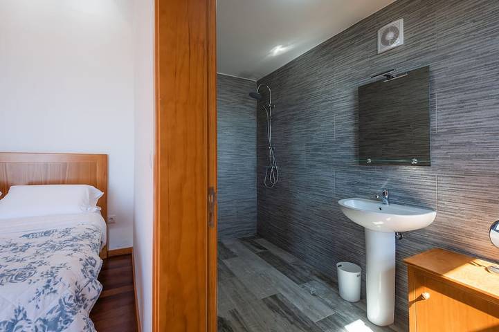 Beautiful country Villa with a small house onsite which together sleeps 6 people in Estreito da Calheta, Madeira