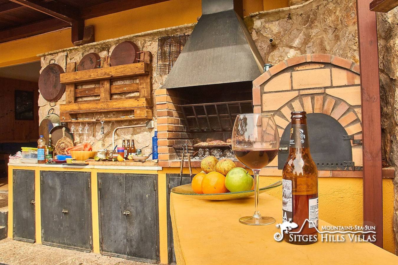 Charmante Villa Charma avec piscine privée et climatisation in Olivella, Garraf