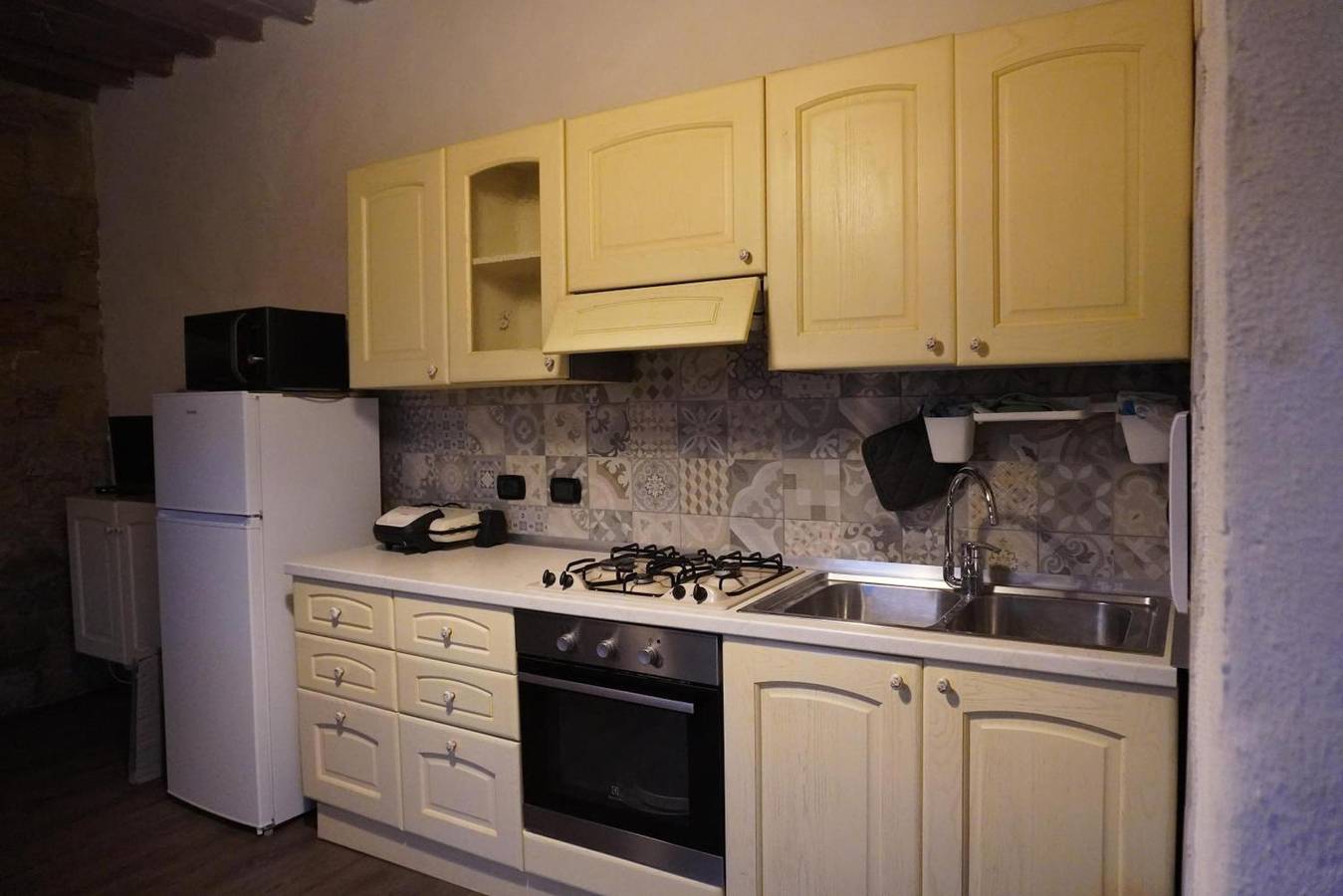 Apartamento entero, Apartment 'In Casale Toscano' with Private Garden, Wi-Fi and Air Conditioning in Livorno, Costa Etrusca